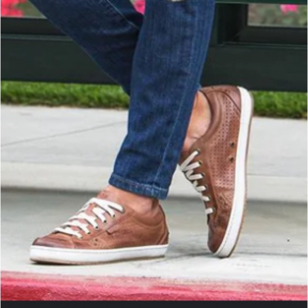 Women's Casual Perforated Leather Sneaker - Brown